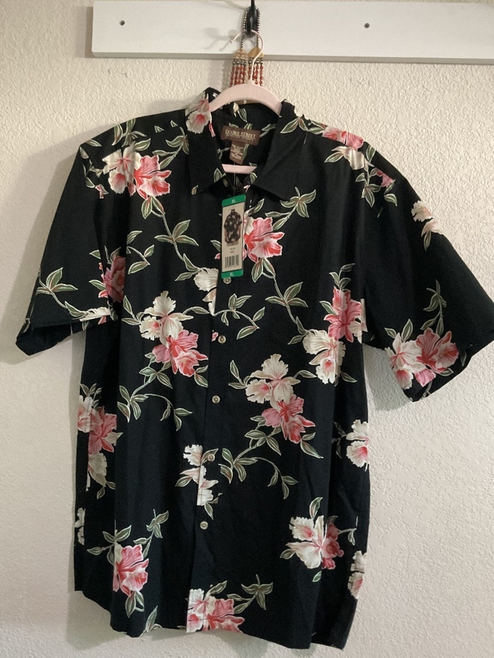 Cooke Street Hawaiian Shirt,XL Short Sleeve Islands Dark Aloha floral cotton